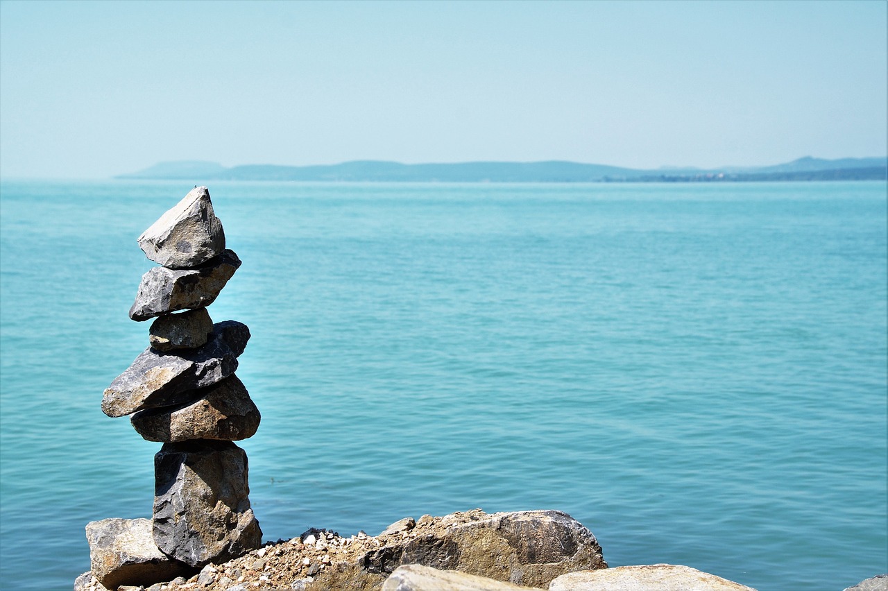 How Social Media Can Ruin Your Work-Life Balance